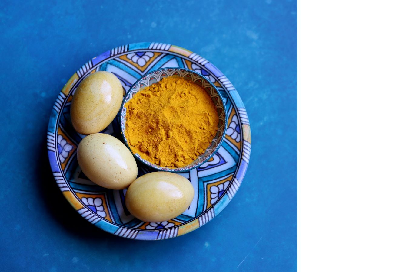 Turmeric eggs
