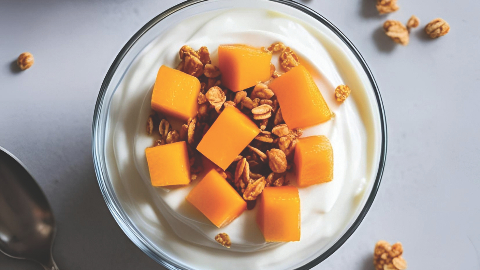 A bowl of Papaya yogurt with cereals