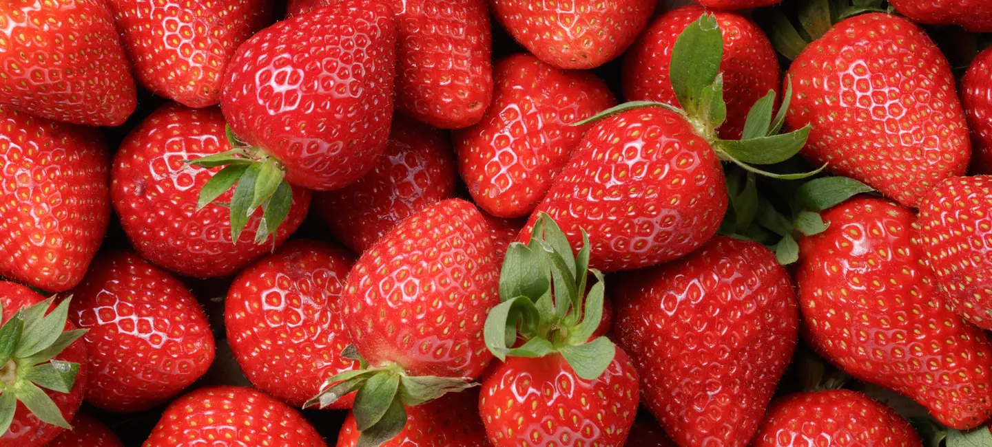 strawberries rich in Flavonoids pigments