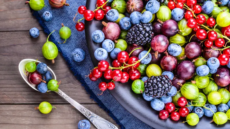 Antioxidants, detox diet, organic fruits