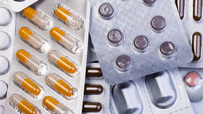 packaging for drugs: painkillers, antibiotics, vitamins tablets packaging for drugs: painkillers, antibiotics, vitamins tablets