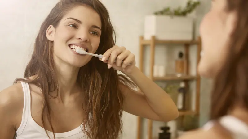 Mirroring toothbrushing Mirroring toothbrushing