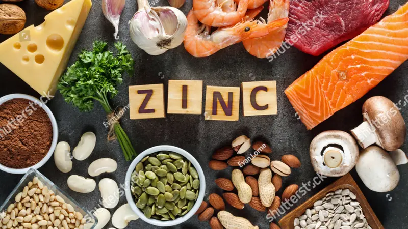 Foods High in Zinc as salmon, seafood-shrimps, beef, yellow cheese, parsley leaves, mushrooms, cocoa, pumpkin seeds, garlic, bean, almonds, pine nut Foods High in Zinc as salmon, seafood-shrimps, beef, yellow cheese, parsley leaves, mushrooms, cocoa, pumpkin seeds, garlic, bean, almonds, pine nut