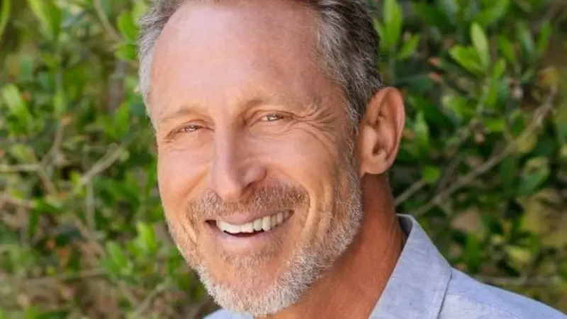 Dr. Mark Hyman Dr. Mark Hyman