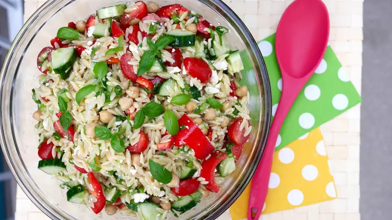 Greek Orzo and Chickpea Salad