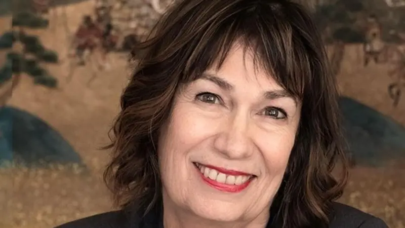 Leslie Davenport Leslie Davenport