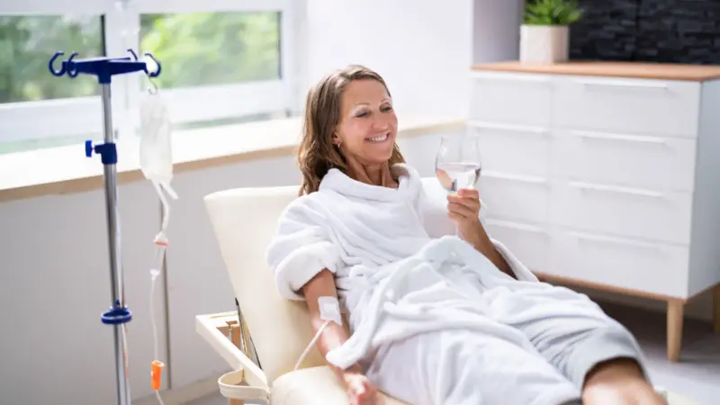 Woman receives ozone therapy in clinic