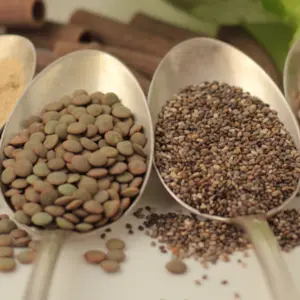 Lentils, maca powder, chia seeds, sunflower seeds, buckwheat pasta, almonds, bell pepper and lettuce