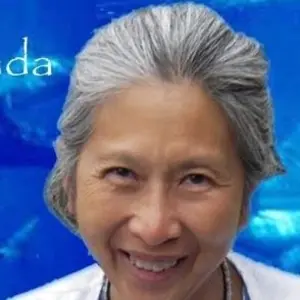 Linda Nadia Hole, MD